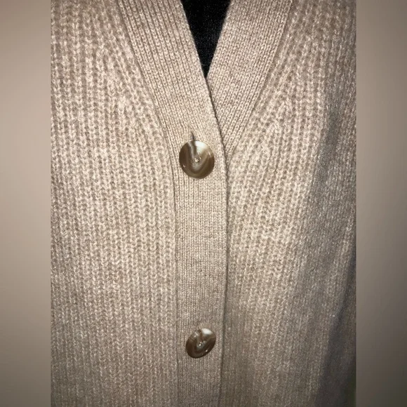 QUINCE 100% Cashmere Fisherman Boxy Cropped Cardigan Sweater oatmeal Size Small - Picture 6 of 11